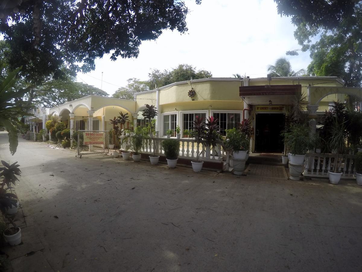 D'Lucky Garden Inn & Suites Tiniguiban Exteriér fotografie
