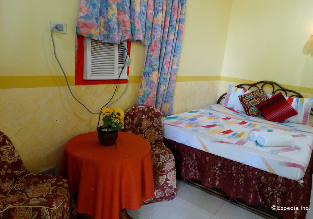 D'Lucky Garden Inn & Suites Tiniguiban Exteriér fotografie