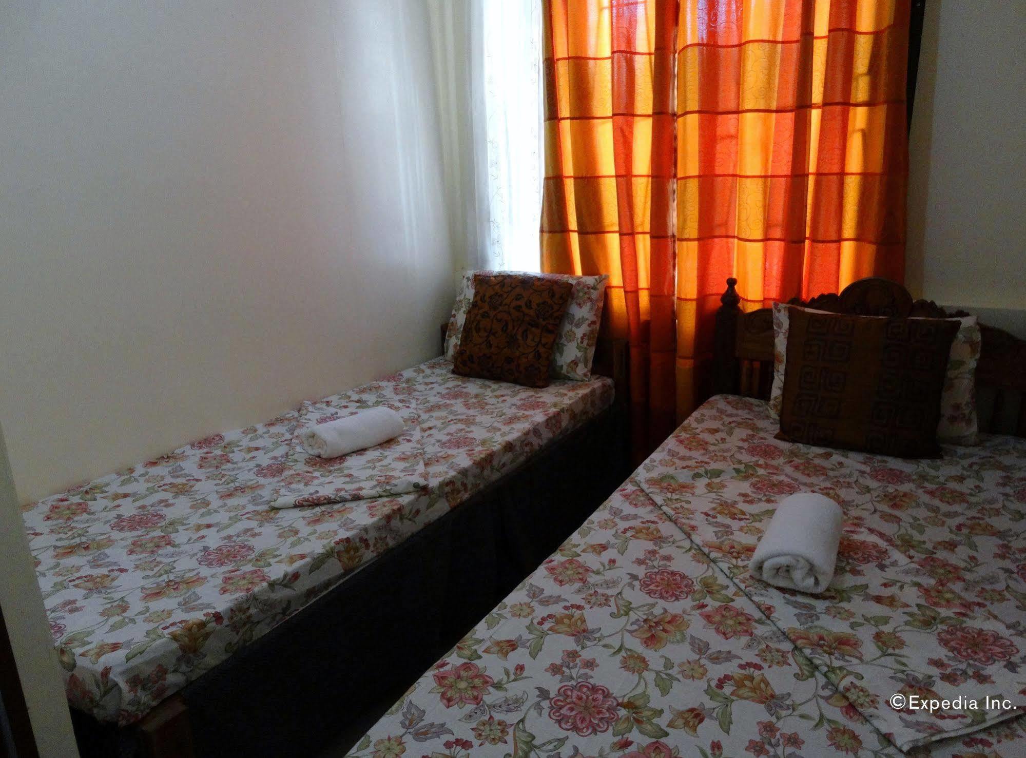 D'Lucky Garden Inn & Suites Tiniguiban Exteriér fotografie