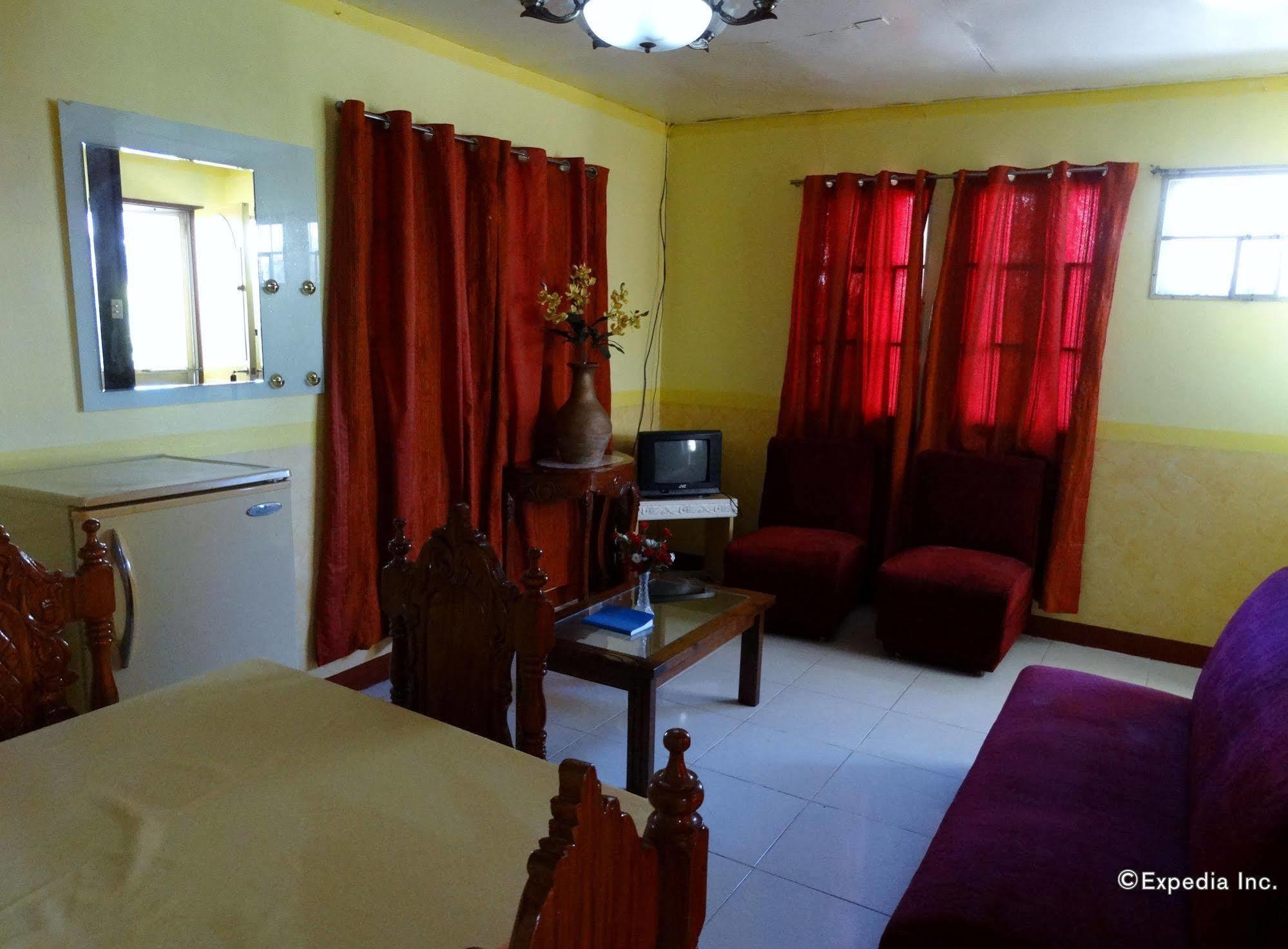 D'Lucky Garden Inn & Suites Tiniguiban Exteriér fotografie