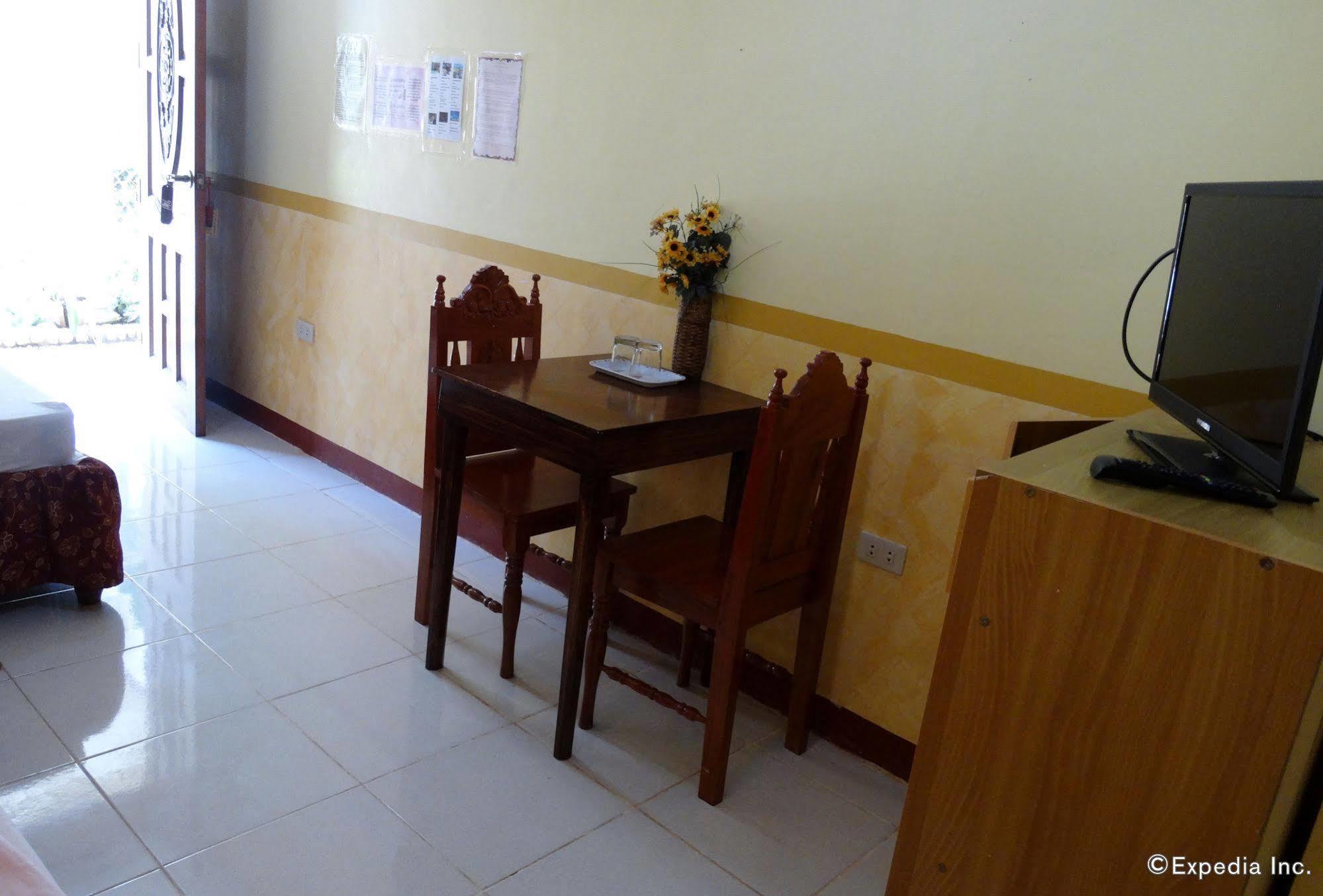 D'Lucky Garden Inn & Suites Tiniguiban Exteriér fotografie