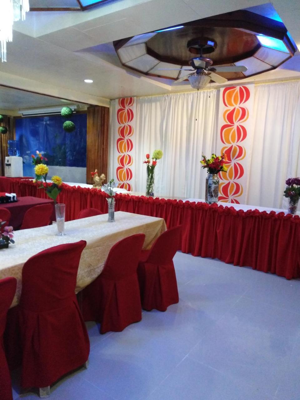 D'Lucky Garden Inn & Suites Tiniguiban Exteriér fotografie