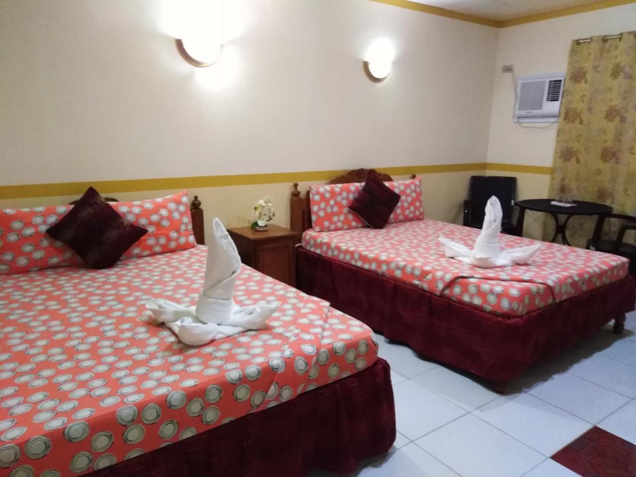 D'Lucky Garden Inn & Suites Tiniguiban Exteriér fotografie